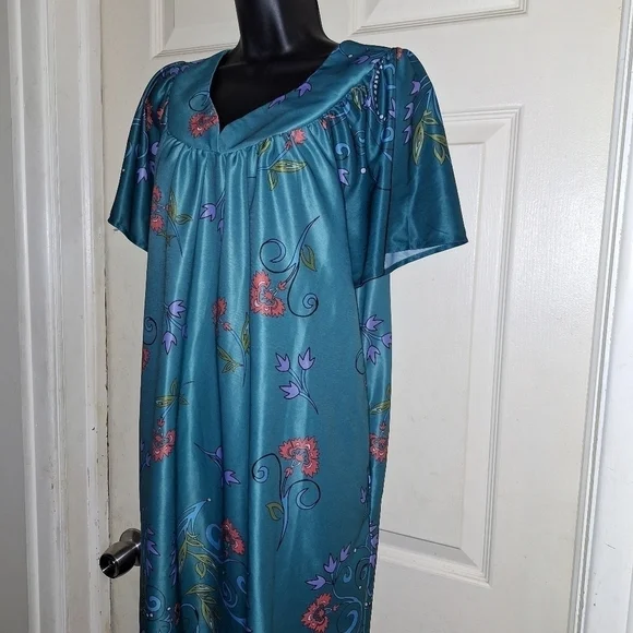 Anthony Richard's muumuu with pockets size medium - Picture 2 of 4